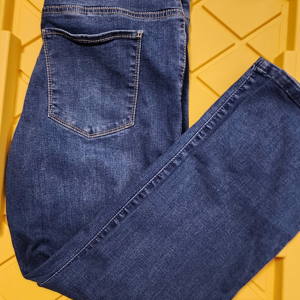 Women's jeans